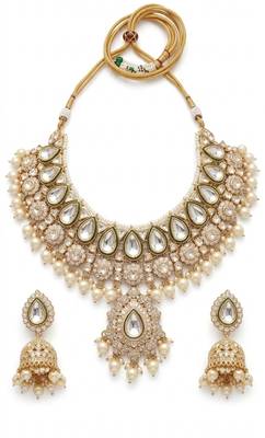 gold-plated kundan and pearl choker set with earrings 2