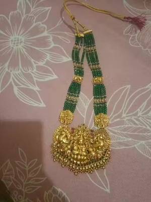 handcrafted green beaded temple jewellery set with jhumkas 3