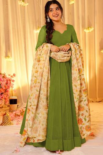 Green dyed silk anarkali kurti dupatta set