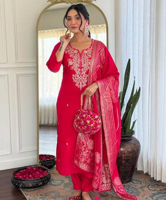  rani pink roman silk blend embroidered kurta pant set with jacquard dupatta 4