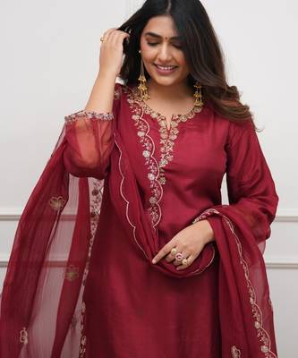 wine maroon chanderi embroidered kurta pant set with organza dupatta 2