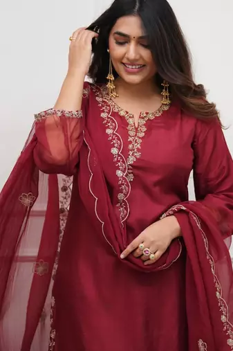  wine maroon chanderi embroidered kurta pant set with organza dupatta