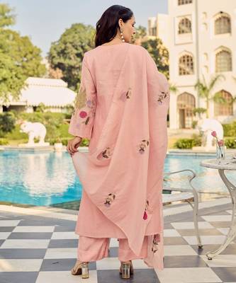  baby pink chanderi silk blend embroidered kurta pant set with embroidered dupatta 2