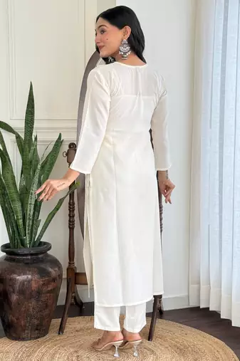  off white rayon embroidered kurta set with organza dupatta