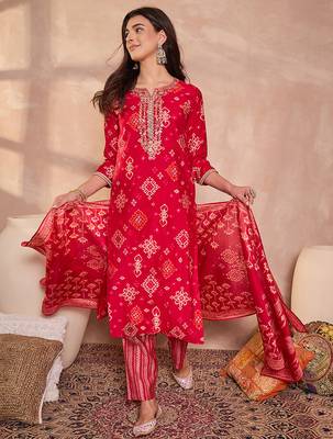Womens pink silk blend printed ethnic motifs straight kurta set 3