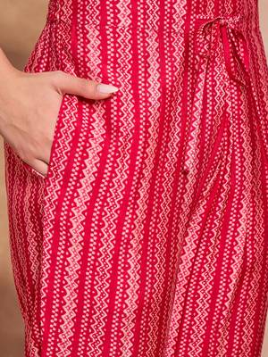 Womens pink silk blend printed ethnic motifs straight kurta set 5
