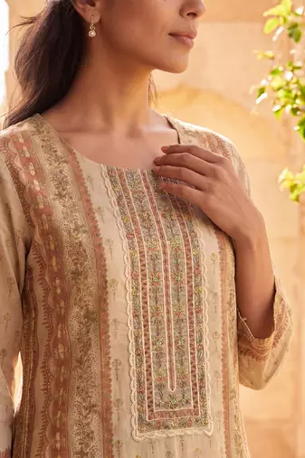 Womens peach pure cotton ethnic motifs printed  straight kurta sets