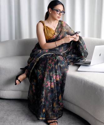 Women's kota doria floral printed saree with unstitched blouse piece 4