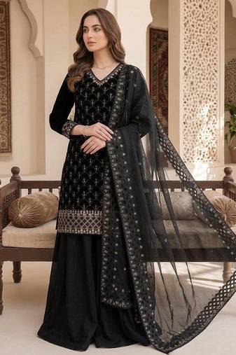 Designer fendy embroidered kurti plazzo set with cut work dupatta