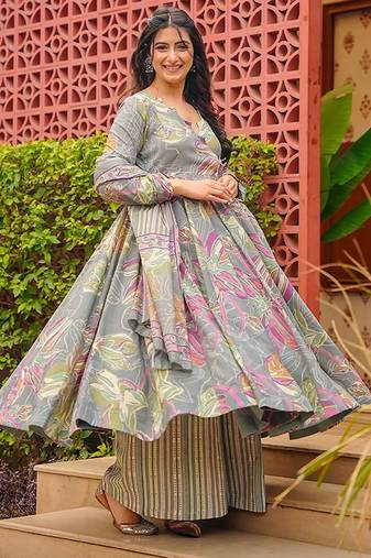 Grey heavy digital printed pure maslin salwar-kameez