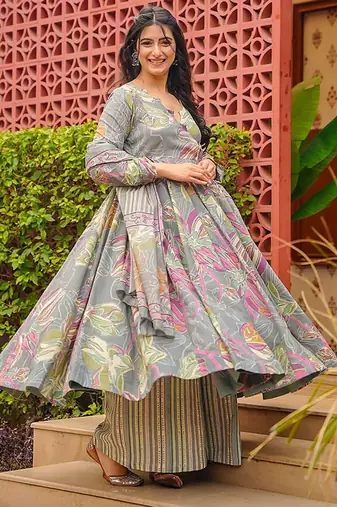 Grey heavy digital printed pure maslin salwar-kameez