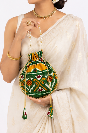 Multicolor pearl handle traditional patola with foil prints batwa
