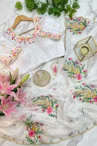 White taby silk blend amazing floral print hand saree blouse