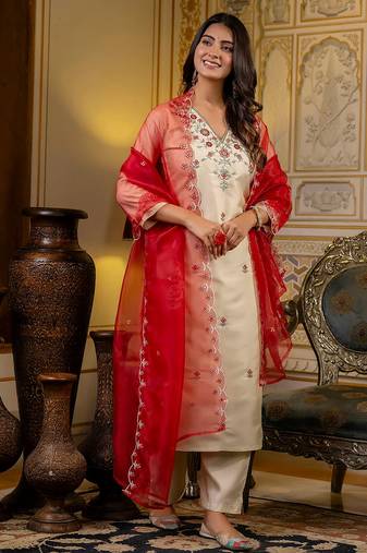 Floral embroidered silk blend v neck kurta trouser & dupatta set