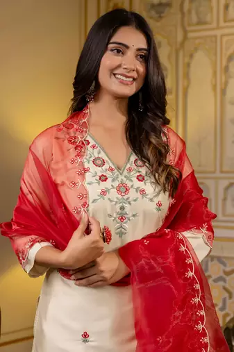 Floral embroidered silk blend v neck kurta trouser & dupatta set