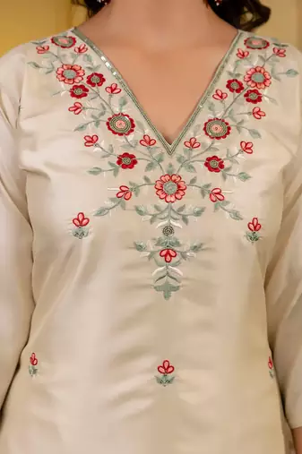 Floral embroidered silk blend v neck kurta trouser & dupatta set