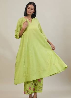 Lime green cotton kurta set with printed pant 4