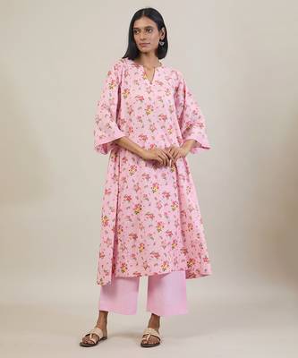 Baby pink floral printed cotton kurta set 4