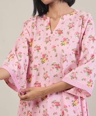Baby pink floral printed cotton kurta set 5
