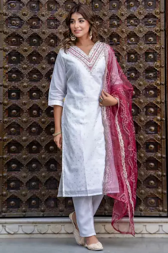 Floral embroidered chanderi silk v neck kurta trouser & dupatta set