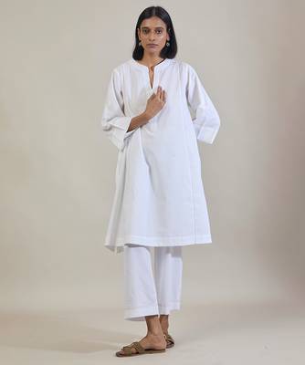Stark white cotton straight kurta set 1