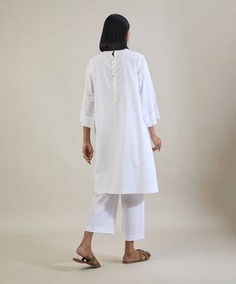 Stark white cotton straight kurta set 4