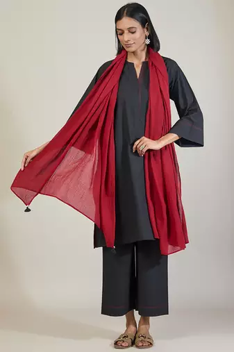 Charcoal black cotton kurta set with red dupatta