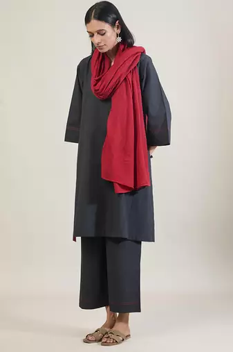 Charcoal black cotton kurta set with red dupatta
