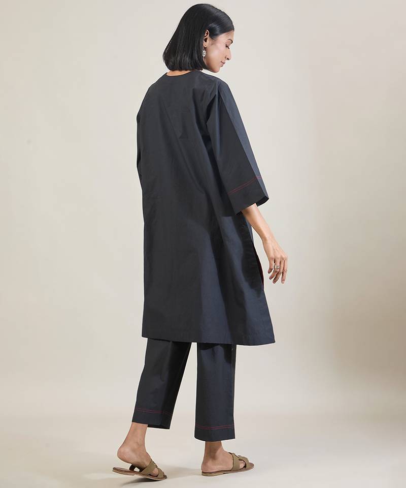 Charcoal black cotton kurta set with red dupatta