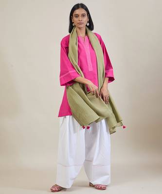 Hot pink cotton kurta set with sage green dupatta 1