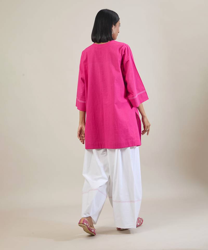 Hot pink cotton kurta set with sage green dupatta
