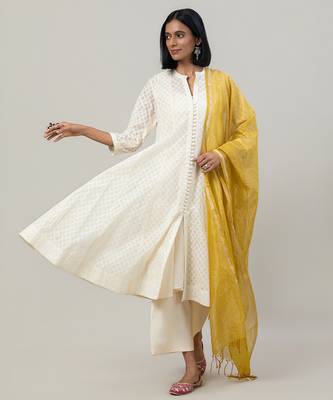 Off white woven jacquard chanderi anarkali set 2