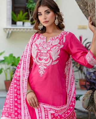 Floral embroidered silk blend round neck kurta trouser & dupatta set 3