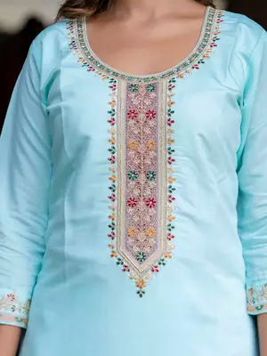 Floral embroidered silk blend round neck kurta trouser & dupatta set 3