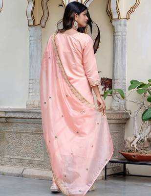 Floral embroidered silk blend round neck kurta trouser & dupatta set 2