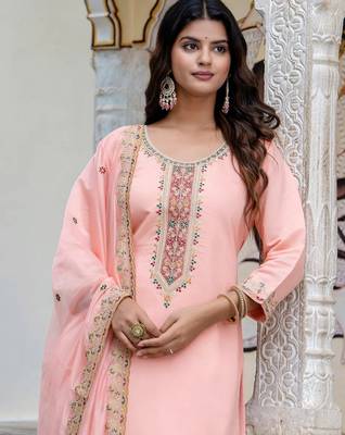 Floral embroidered silk blend round neck kurta trouser & dupatta set 3