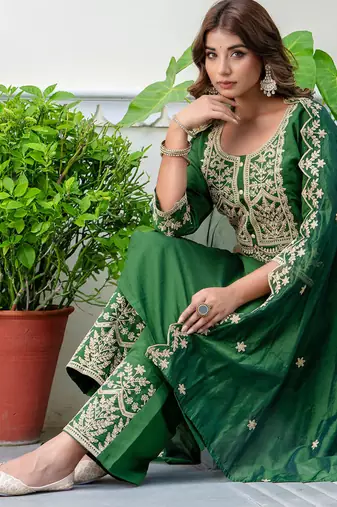 Floral embroidered silk blend round neck kurta trouser & dupatta set