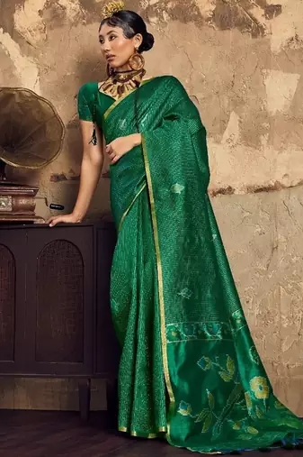  handloom weaving silk blend saree 
