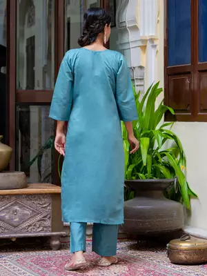 Floral embroidered silk blend round neck kurta trouser & dupatta set 2