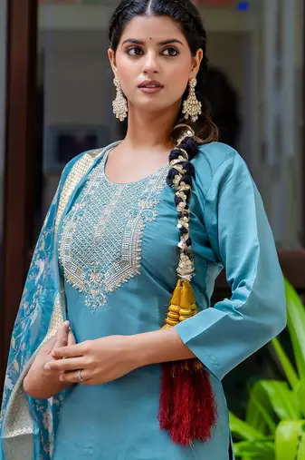 Floral embroidered silk blend round neck kurta trouser & dupatta set