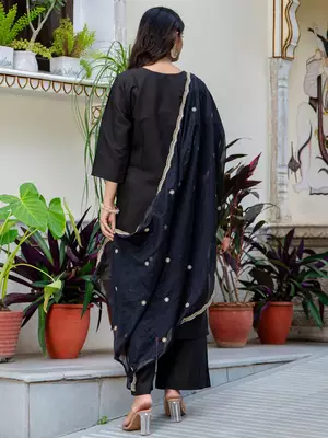 Floral embroidered silk blend round neck kurta trouser & dupatta set 2