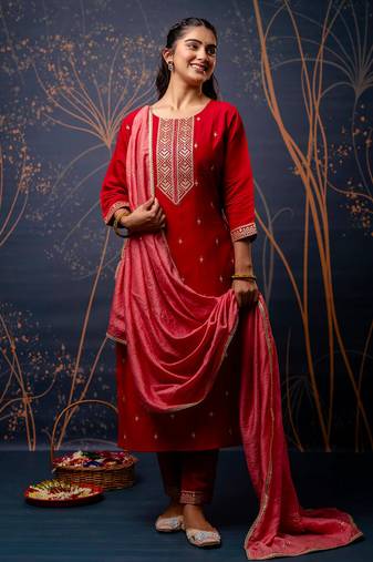 Floral embroidered silk round neck kurta trouser & dupatta set