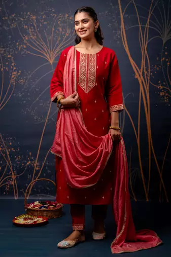 Floral embroidered silk blend round neck kurta trouser & dupatta set