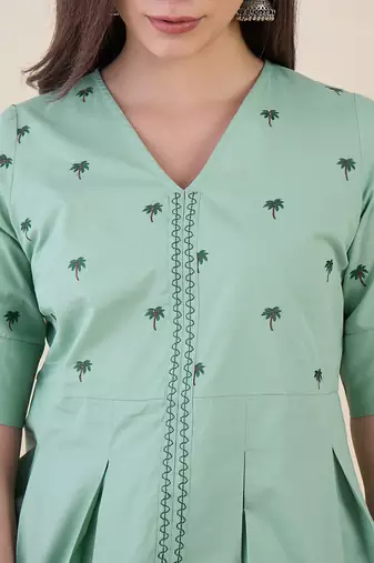 Women mint green embroidered peplum top