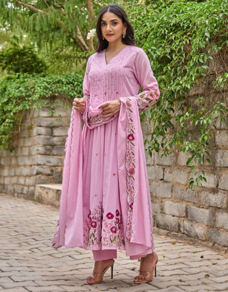  baby pink floral embroidered anarkali kurta pant set with chanderi dupatta
