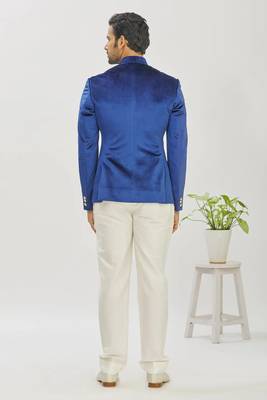 Blue solid velvet bandhgala for men 3