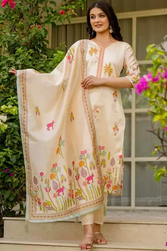 Cream viscose assam silk kurta pent dupatta set