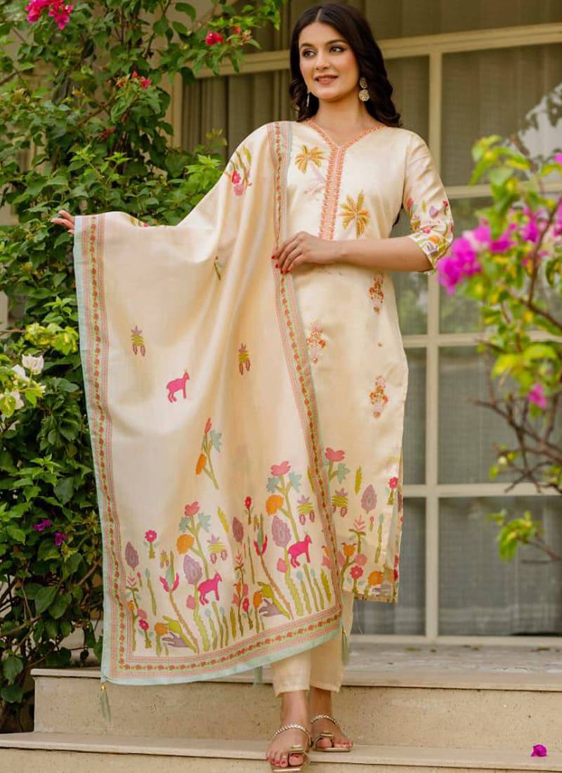 Cream viscose assam silk kurta pent dupatta set