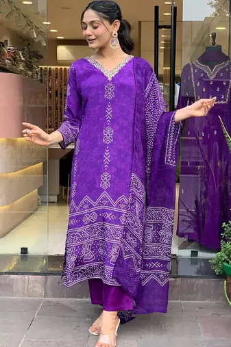 Purple french crepe kurta pent dupatta set