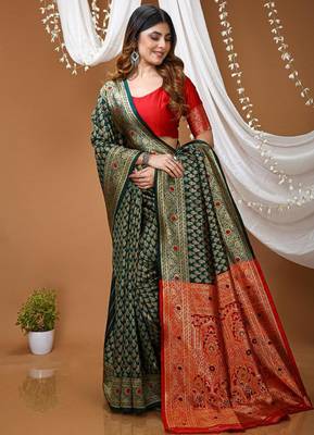 green silk blend jacquard weaving saree with matching blouse 4